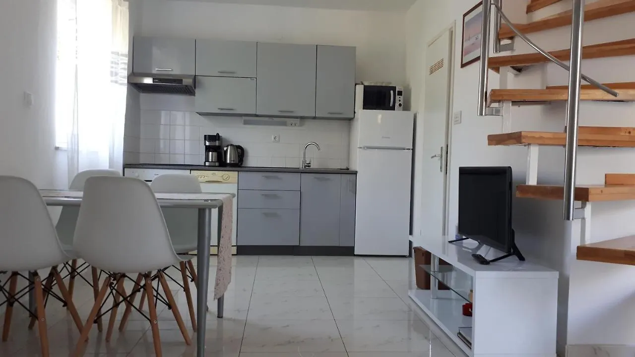Apartment Pejnovic Malinska
